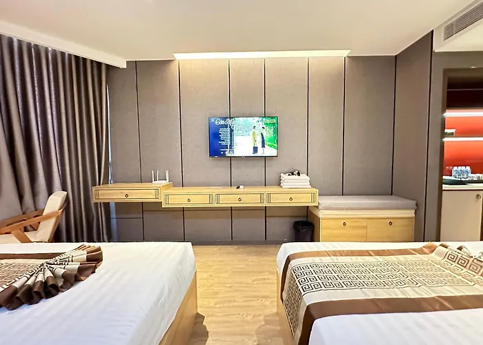Apec Mandala Condotel 3*